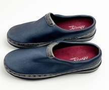 BERRIES By Aetrex Navy Slip On Clog Shoes, Size 9