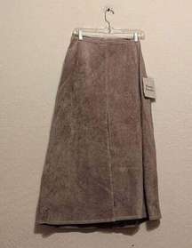 NWT Terry Lewis Suede Leather Skirt Classic Luxuries fawn  Women's m