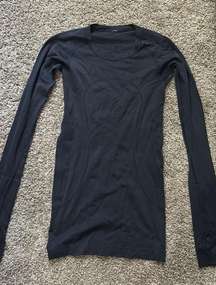 Navy Swiftly Tech Long Sleeve