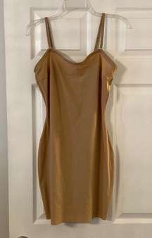 ASSET BY SPANX SIZE 1X Shape wear length28” excellent condition