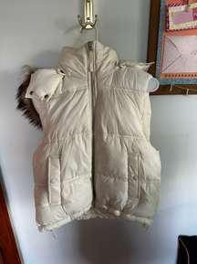 Outfitters Puffer Vest