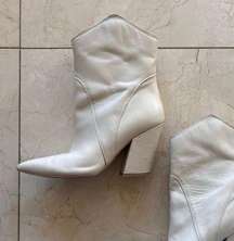 Sam Edelman White Bootie Heels Sz 8 Well Loved