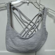 Lululemon free to be bra size 8