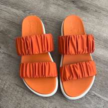 Sorel Slip-on Sandals in Orange