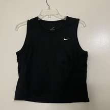 NIKE BLACK CROPPED KNIT TANK TOP SIZE MEDIUM (8-10)