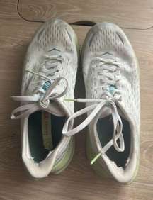 Hooka Kawana Running Shoes