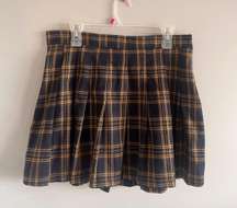 pleated mini skirt