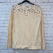 akaiv Cream Knit Floral Sweater