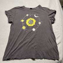 Grey Sun Moon Sunflower Astrology Novelty Graphic Print T-Shirt Large EUC