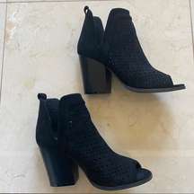 Yoki Black Faux Suede Ankle Booties Sz 37