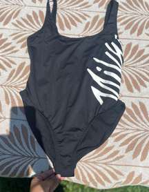 NWT  ONE PIECE BATHING SUIT