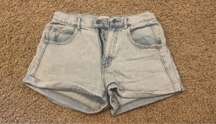 Light-wash Jean Shorts