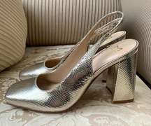 NEW Marc Fisher Onna Square Toe Block Heel Pumps in Gold