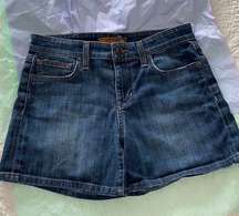 Joe’s woman’s Jean shorts w 26