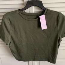 Wild fable crop in size Large NWT