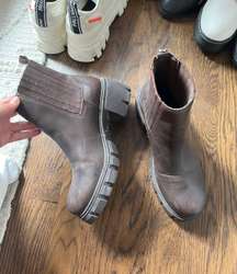 Chelsea Brown Boots