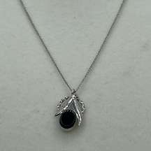 Vintage de sterling black onyx delicate necklace