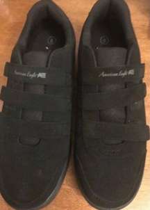 Women’s Lightly Used Black Shoes (Size 6)