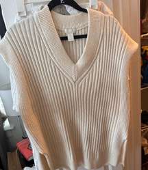 Cream Coloured, V-Neck, Sleeveless, Oversized Sweater Vest size M