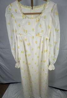 Vintage Handmade White Floral Yellow  Maxi Dress Short Sleeve Med Lace Trim