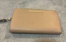 Tan Wallet