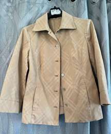 Woman’s Light Weight Jacket