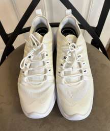8.5  Max Air White Sneakers