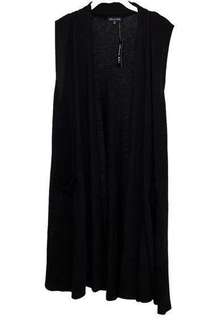 NEW Olivia Blu Sleeveless Black Cardigan Women’s Size Medium Lightweight Sweater