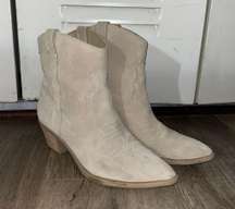 Dolce Vita Booties