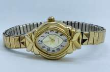 Ladies gold tone Quartz watch 19mm, stretch band size 7” fresh battery