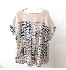 LUNGO L’ ARNO 100% linen size 1X lagenlook snake print top.