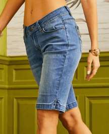 Suzanne Betro Medium-Light Wash Denim Bermuda Shorts 8