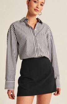 Abercrombie & Fitch Menswear Mini Skirt Black Size Medium Pockets Pleats