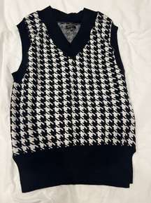 City Studio Sweater Vest