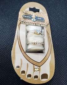 NWT Panama Jack Adjustable Toe Rings