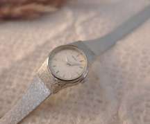 Dainty‎ Silver Vintage Seiko Timepiece