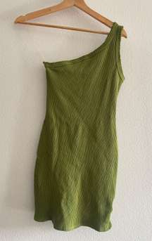 One Shoulder Green Dress!