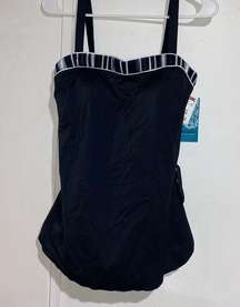 NWT women’s swimsuit