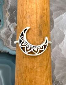 Vintage Style Crescent Moon Ring - Sz 9