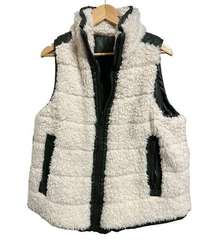 Tuckernuck leather and shearling beckham reversible vest green size Large