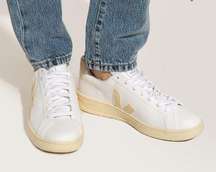 Veja URCA CWL White Butter Leather Unisex Sneakers Size W-11 M-9.0