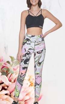 ABSTRACT PRINTED SPORT LEGGINGS NWT~ Sz L