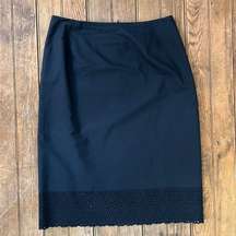 Women’s Akris Punto black cotton cutout hem pencil midi skirt size 4