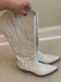 Matisse White Boots