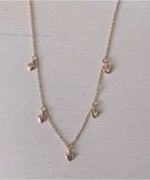 NWOT  gold toned dainty heart charm necklace