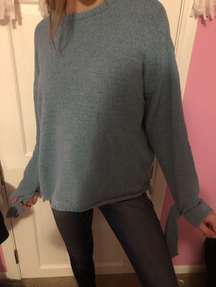 Fluffy light sweater 