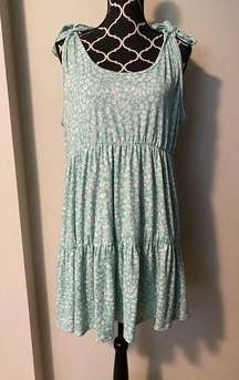 EUC Haptics by Holly Harper Mint Green & White Floral Tie Babydoll dress size 1X