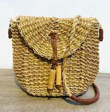 Vintage G.H.Bass & Co wicker/straw boho crossbody bag