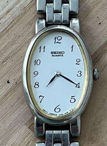 Seiko Vintage Ladies Watch Oval White Dial Stainless Basket-Weave Bracelet