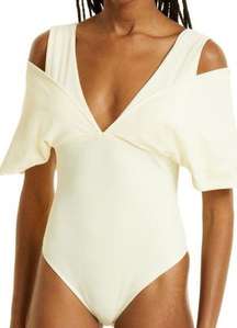 KIMBERLY GOLDSON HALLOE CREAM ON OFF THE SHOULDER BODYSUIT W PADS MEDIUM